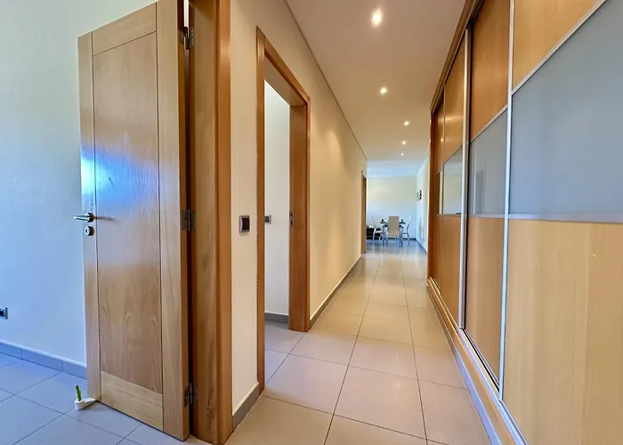 Stylish 3 With Pool By Homing Appartamento *