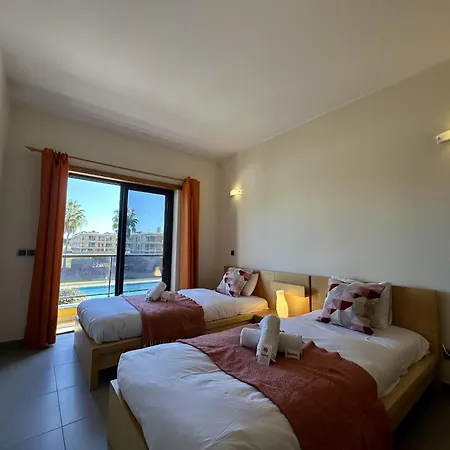 Apartment Stylish 3 With Pool By Homing *