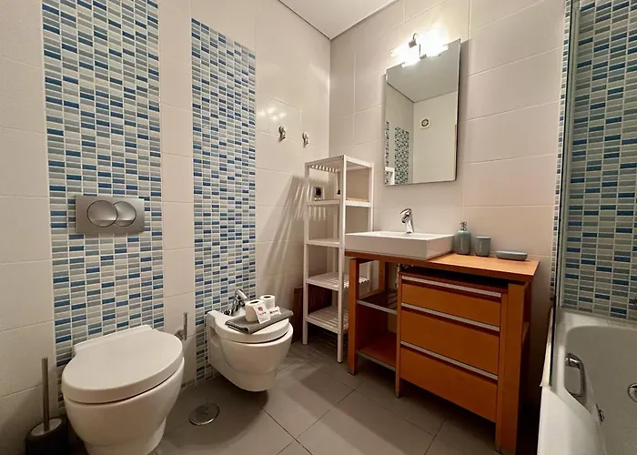 Stylish 3 With Pool By Homing Apartment *