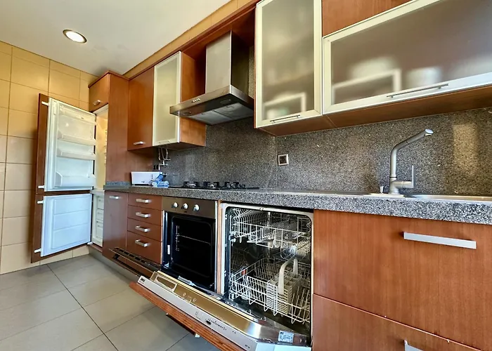 Stylish 3 With Pool By Homing Apartment